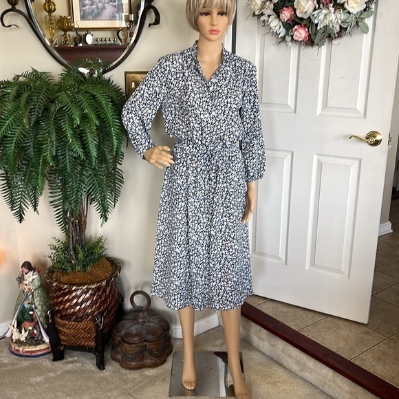 Brand New Lauren Ralph Lauren Paisley Floral 3/4 Sleeve Button Up Collared Dress - Picture 2 of 13